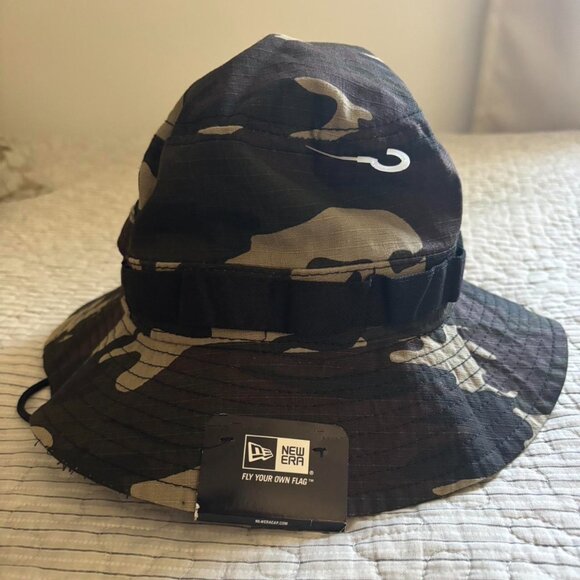 New Era Men's multi Hat - Picture 3 of 3